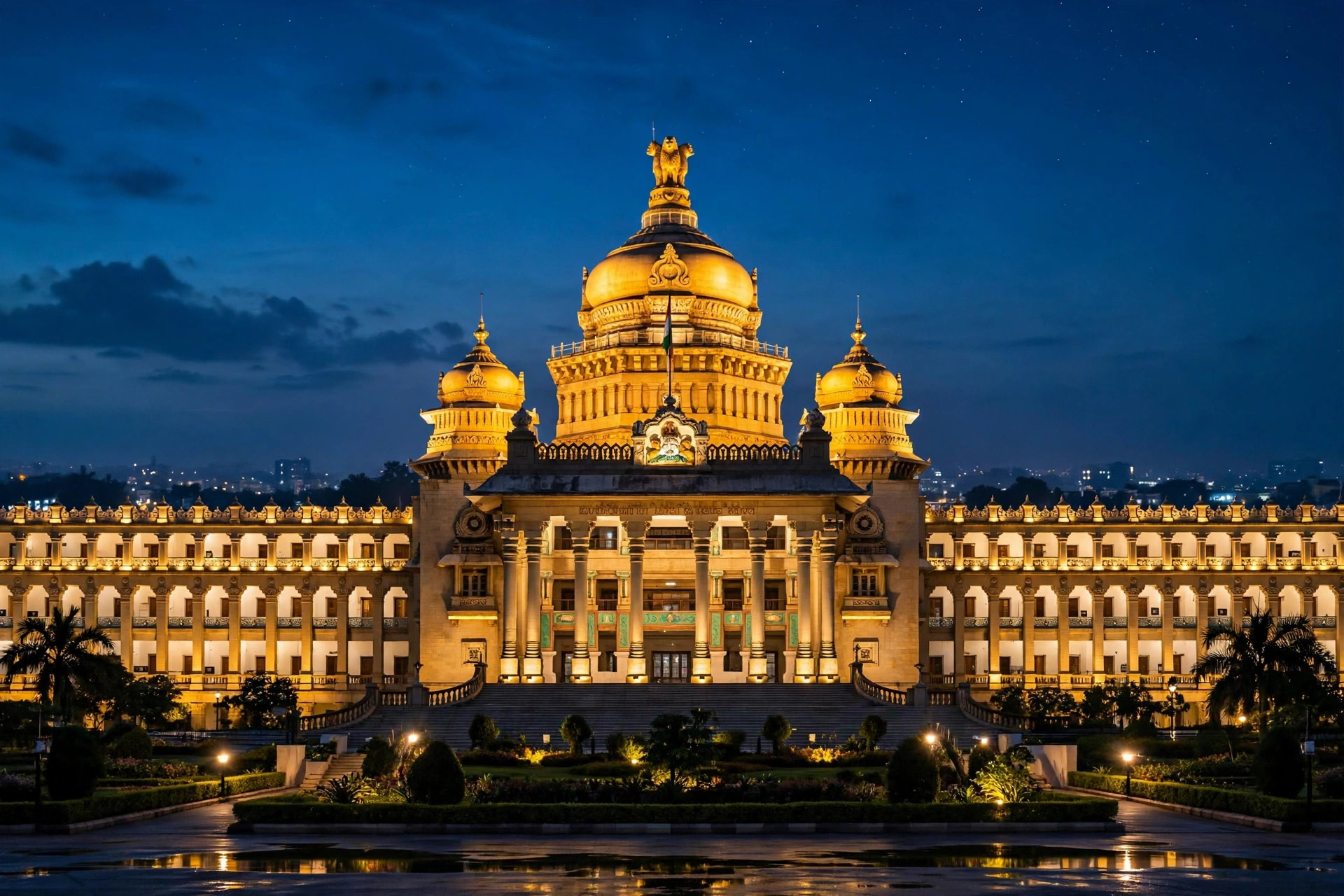 Vidhana Soudha, Bengaluru lit up at night